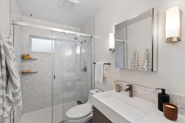 3901 Brilliant Drive, Los Angeles, CA 90065