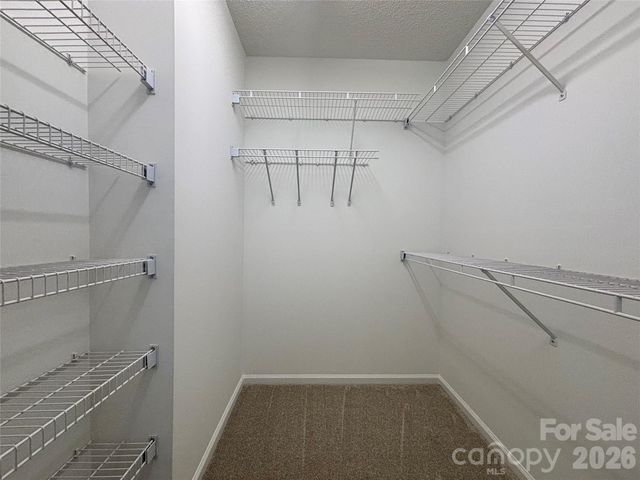 1754 12th Street NE, Hickory, NC 28601