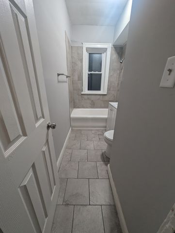 1020 W 68th Street 1W, Chicago, IL 60621