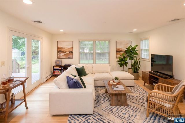 1-06 Lambert Road, Fair Lawn, NJ 07410