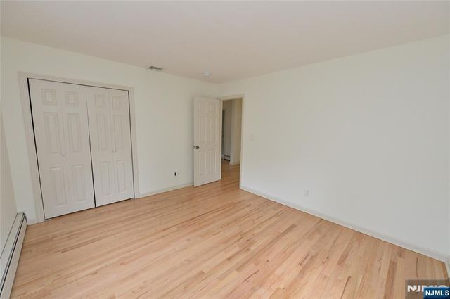 1-06 Lambert Road, Fair Lawn, NJ 07410