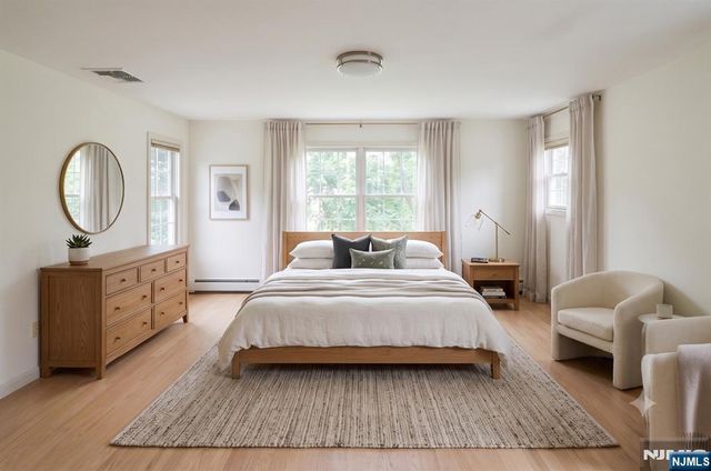 1-06 Lambert Road, Fair Lawn, NJ 07410