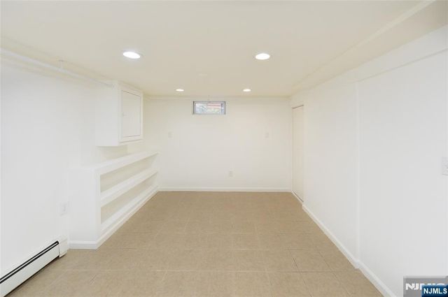 1-06 Lambert Road, Fair Lawn, NJ 07410
