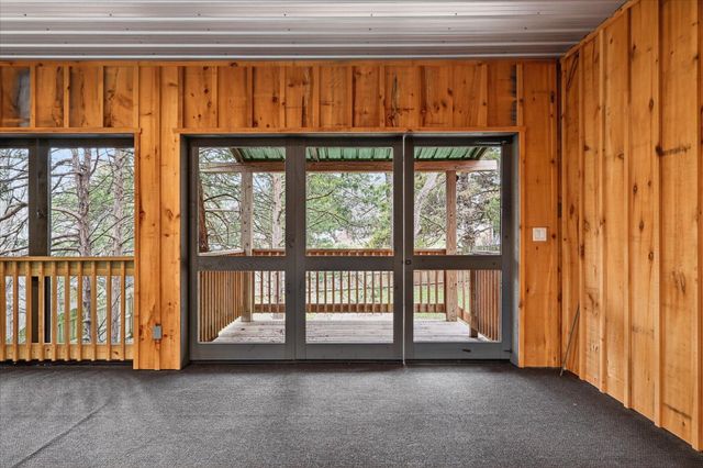 751 S Farm Road 197, Springfield, MO 65809