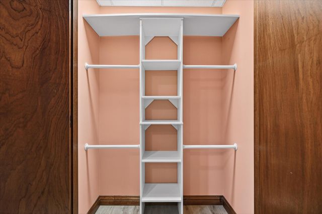 751 S Farm Road 197, Springfield, MO 65809