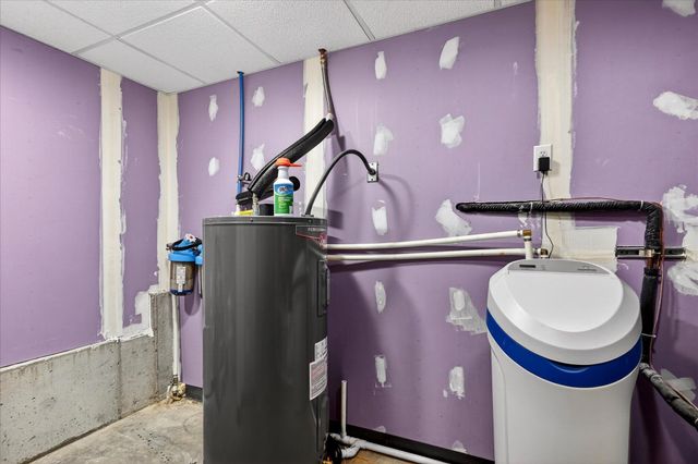 751 S Farm Road 197, Springfield, MO 65809