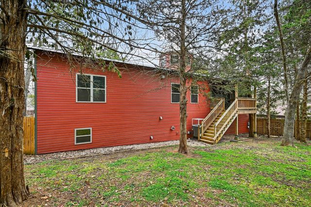 751 S Farm Road 197, Springfield, MO 65809