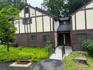 10 Tara Drive 10, Brookfield, CT 06804