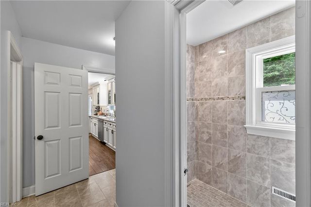 102 Castle LN, Williamsburg, VA 23185