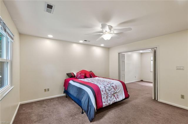 102 Castle LN, Williamsburg, VA 23185