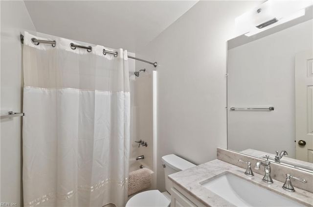 102 Castle LN, Williamsburg, VA 23185