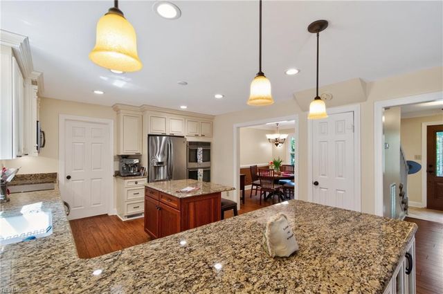 102 Castle LN, Williamsburg, VA 23185