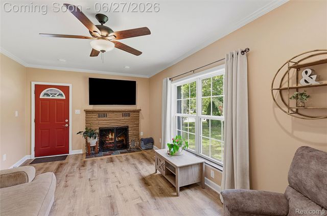 18905 Maplewood Street, Livonia, MI 48152