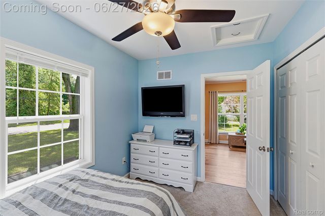 18905 Maplewood Street, Livonia, MI 48152
