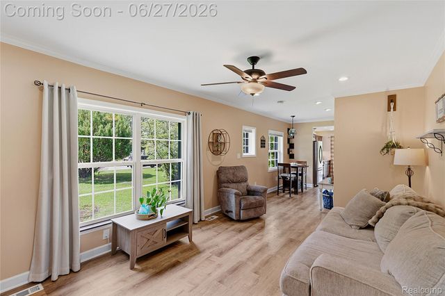 18905 Maplewood Street, Livonia, MI 48152