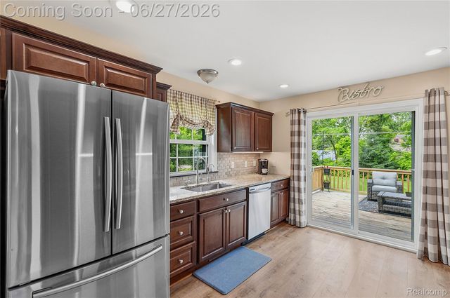 18905 Maplewood Street, Livonia, MI 48152