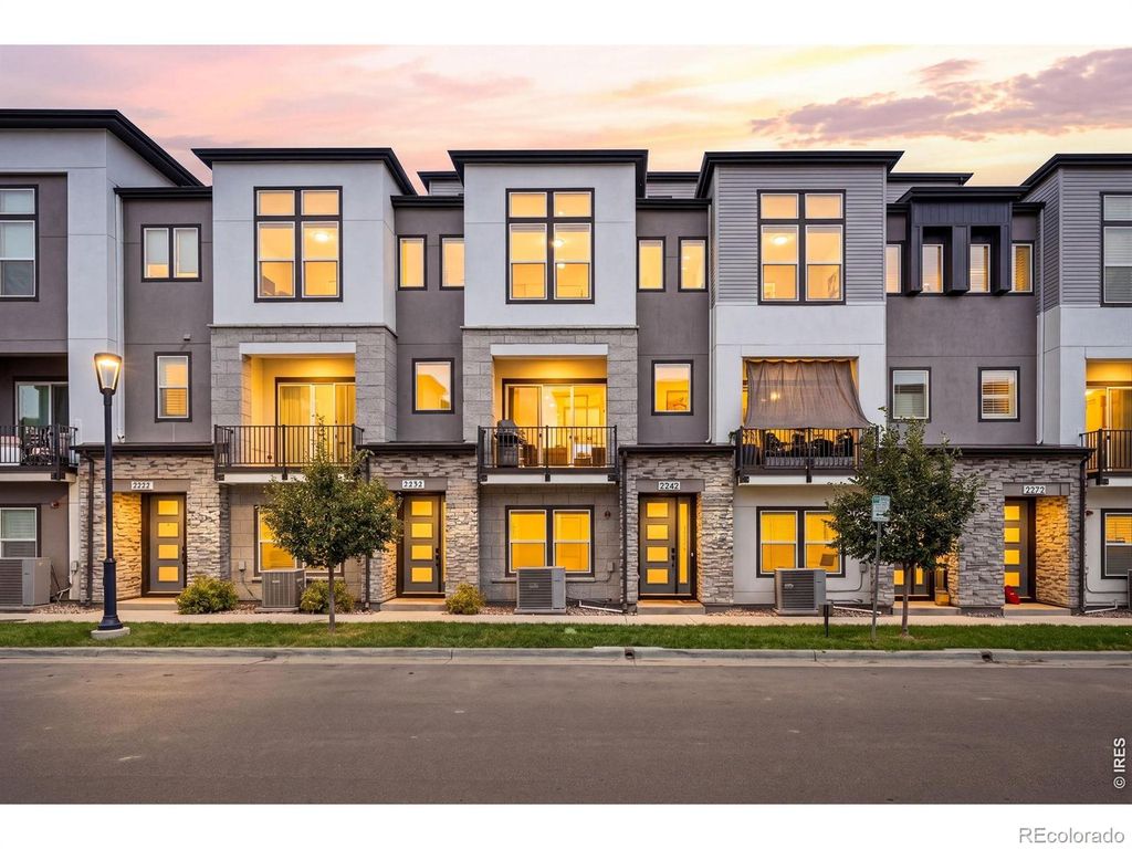2242 Old Rail Way, Superior, CO 80027