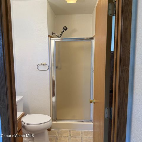 6075 E Bertsch AVE, Athol, ID 83801