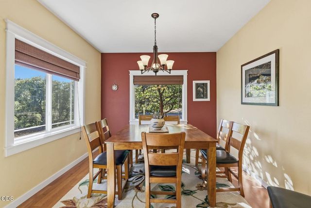 158 Rockingham Circle, Eagle Point, OR 97524