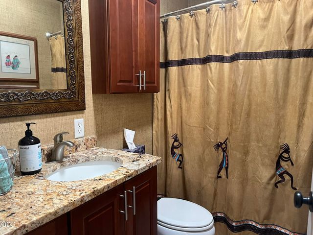 158 Rockingham Circle, Eagle Point, OR 97524