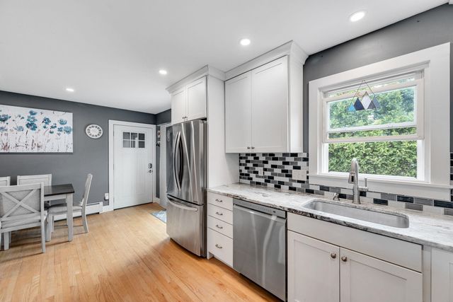 4 Lafayette Drive, Jericho, VT 05465