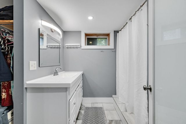 4 Lafayette Drive, Jericho, VT 05465