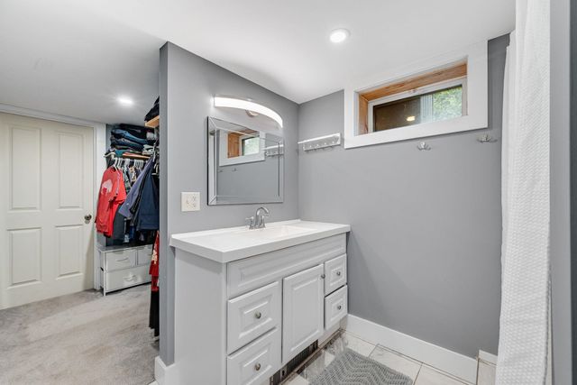 4 Lafayette Drive, Jericho, VT 05465