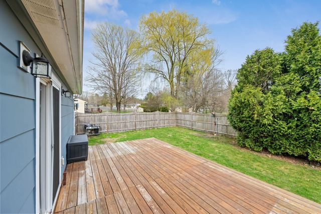 4 Lafayette Drive, Jericho, VT 05465