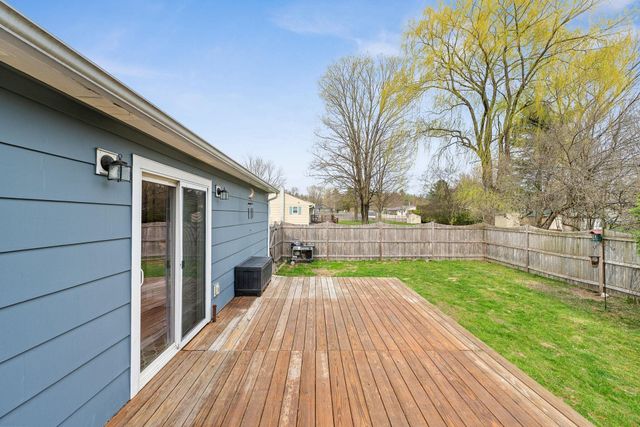 4 Lafayette Drive, Jericho, VT 05465