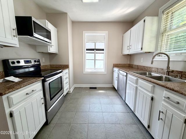 1104 Barret Ave, Louisville, KY 40204