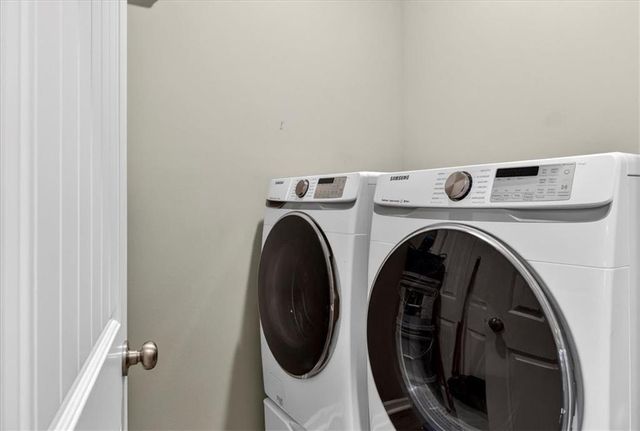 12709 E 48th Street S, Independence, MO 64055