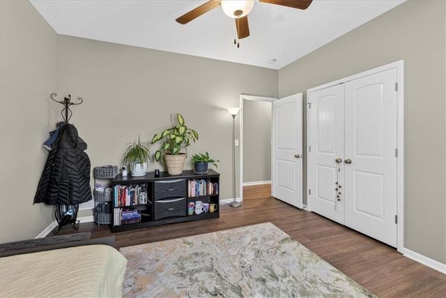 12709 E 48th Street S, Independence, MO 64055