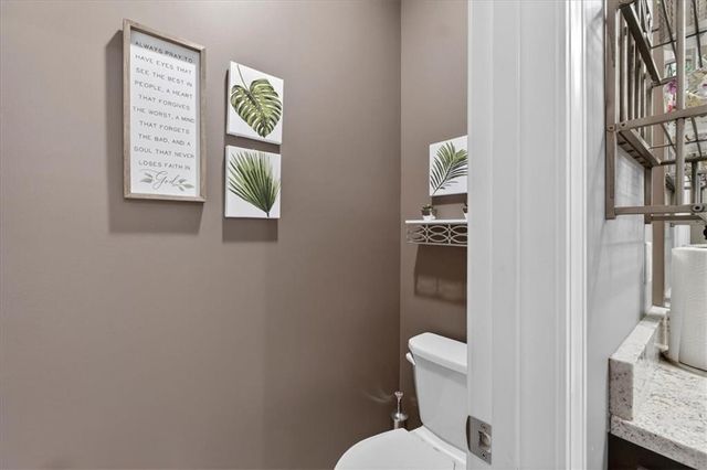 12709 E 48th Street S, Independence, MO 64055