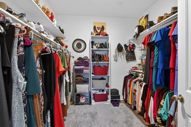 12709 E 48th Street S, Independence, MO 64055