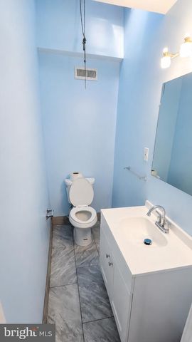 5240 E ROOSEVELT BLVD, Philadelphia, PA 19124