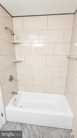 5240 E ROOSEVELT BLVD, Philadelphia, PA 19124