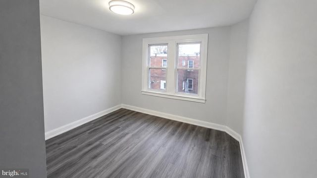 5240 E ROOSEVELT BLVD, Philadelphia, PA 19124
