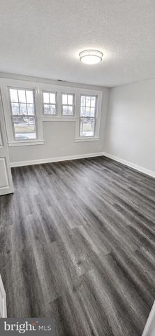 5240 E ROOSEVELT BLVD, Philadelphia, PA 19124