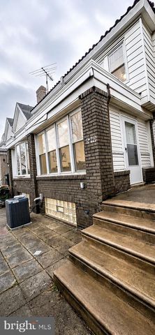 5240 E ROOSEVELT BLVD, Philadelphia, PA 19124