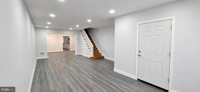 5240 E ROOSEVELT BLVD, Philadelphia, PA 19124