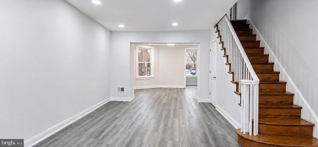 5240 E ROOSEVELT BLVD, Philadelphia, PA 19124