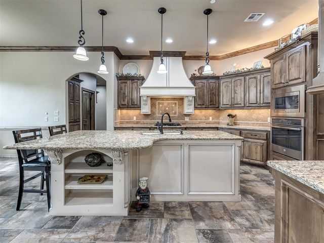14012 SE 37th Place, Choctaw, OK 73020