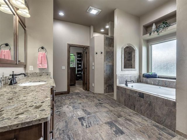 14012 SE 37th Place, Choctaw, OK 73020