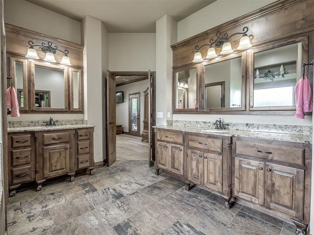 14012 SE 37th Place, Choctaw, OK 73020
