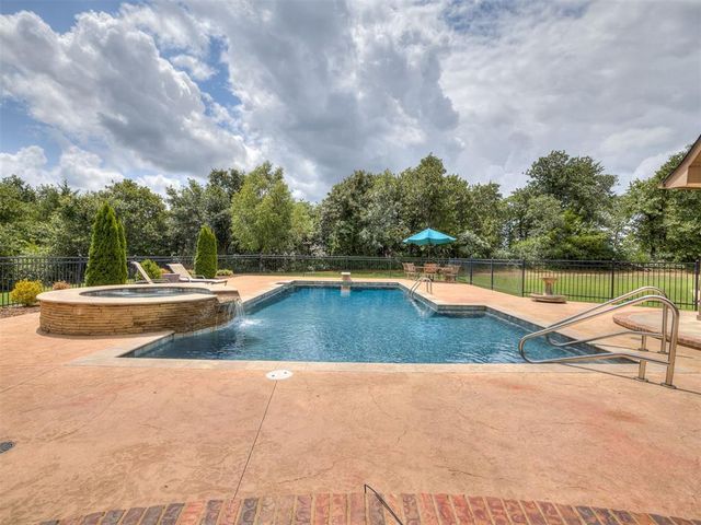 14012 SE 37th Place, Choctaw, OK 73020