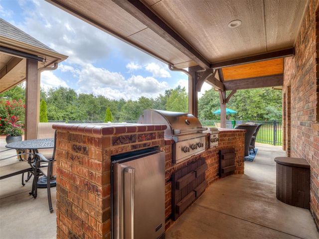 14012 SE 37th Place, Choctaw, OK 73020