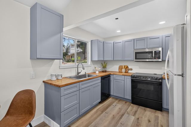 2625 Frontier Rd, Auburn, CA 95603