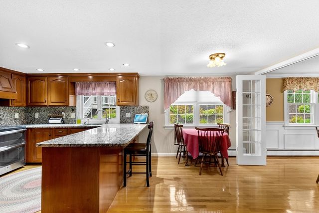 31 Cooke Road, Plymouth, MA 02360