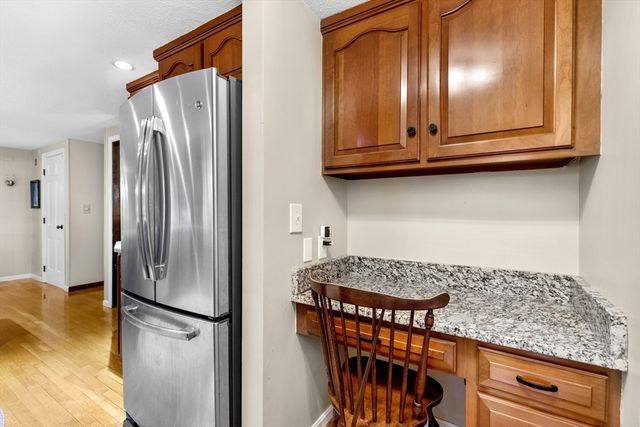 31 Cooke Road, Plymouth, MA 02360