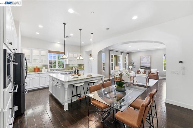 5194 Bengali St, Danville, CA 94506
